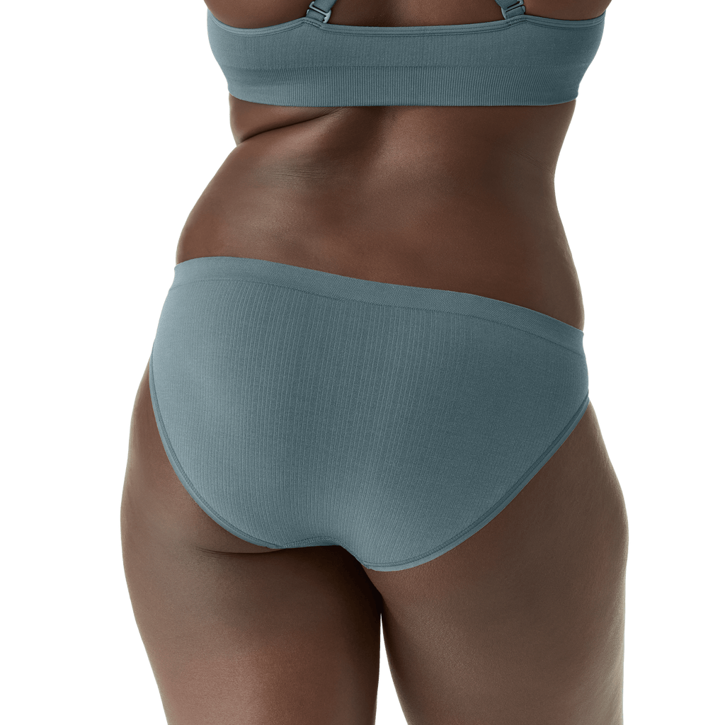 https://images.ctfassets.net/09hbx69ra4p2/4gQYJIFrw4OFkLbsFR305k/4167aebc9eead22cb549f14cca14454d/9337-fogharbor-adult-female-onmodel-2-transparent.png